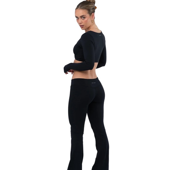 NEVER WORN Intus Australia Athletica S2 – Low Rise Flare Leggings - Picture 2 of 4